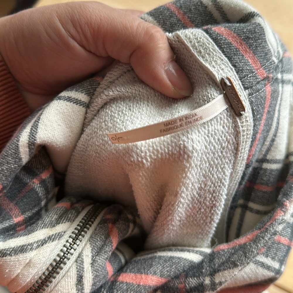 Zippered pullover - Picture 7 of 7